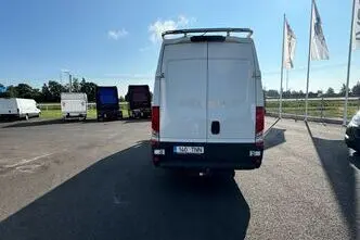 Iveco Daily, 2.3, 107 kW, diisel, manuaal, tagavedu