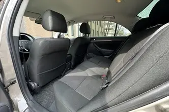 Toyota Avensis, 2.0, 108 kW, petrol, automatic, front-wheel drive