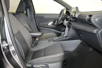 Toyota Yaris Cross, 1.5, 68 kW, hybrid, automatic, front-wheel drive