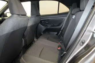 Toyota Yaris Cross, 1.5, 68 kW, hybrid, automatic, front-wheel drive