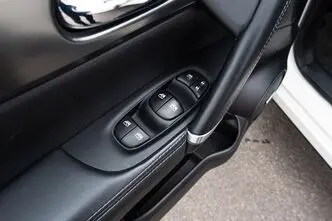 Nissan Qashqai, 1.6, 96 kW, bensiin, automaat