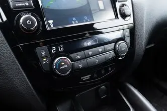 Nissan Qashqai, 1.6, 96 kW, bensiin, automaat