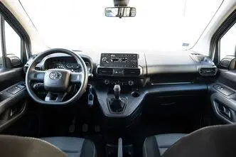 Toyota Proace, 1.5, 75 kW, дизель, механическая, передний привод