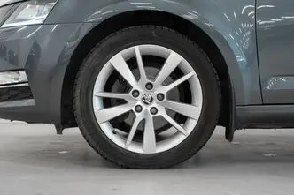 Škoda Octavia, 1.5, 110 kW, бензин, автомат, передний привод