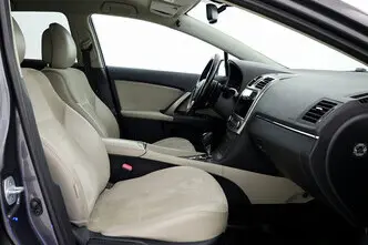 Toyota Avensis, 2.2, 110 kW, дизель, автомат, передний привод