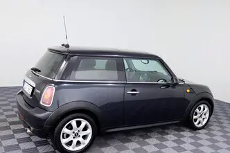 MINI Cooper, 1.6, 88 kW, bensiin, automaat, esivedu