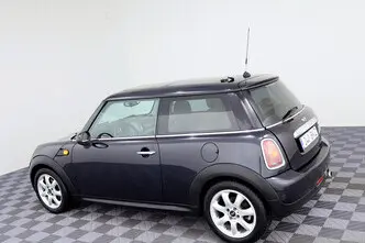 MINI Cooper, 1.6, 88 kW, bensiin, automaat, esivedu