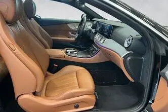Mercedes-Benz E 300, 2.0, 180 kW, дизель, автомат, задний привод