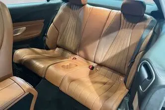 Mercedes-Benz E 300, 2.0, 180 kW, дизель, автомат, задний привод