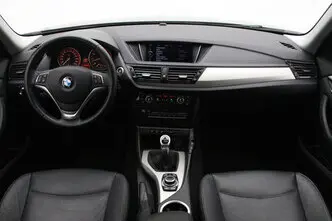 BMW X1, 2.0, 135 kW, bensiin, manuaal, tagavedu