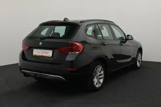 BMW X1, 2.0, 135 kW, bensiin, manuaal, tagavedu