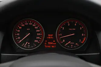 BMW X1, 2.0, 135 kW, bensiin, manuaal, tagavedu