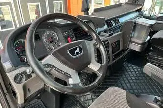 MAN TGX 28.500 6x2, 12.4, 368 kW, diesel, automatic, rear-wheel drive