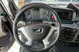 MAN TGX 28.500 6x2, 12.4, 368 kW, diesel, automatic, rear-wheel drive