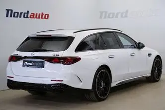 Mercedes-Benz E 53 AMG, 3.0, 330 kW, plug-in hybrid, automatic, four-wheel drive