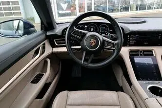 Porsche Taycan, 240 kW, elekter, automaat, tagavedu