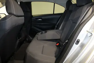 Toyota Corolla, 1.5, 92 kW, petrol, automatic, front-wheel drive