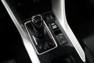 Mitsubishi Eclipse, 2.4, 72 kW, pistikhübriid, nelikvedu