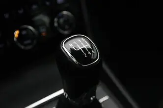Škoda Superb, 1.4, 92 kW, bensiin, manuaal, esivedu
