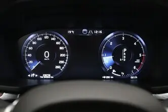 Volvo V60 Cross Country, 2.0, 140 kW, diisel, automaat, nelikvedu