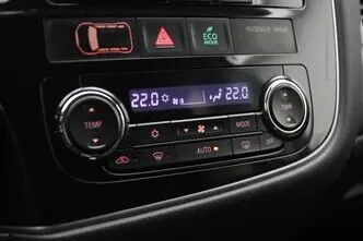 Mitsubishi Outlander, 2.0, 89 kW, pistikhübriid, automaat, nelikvedu