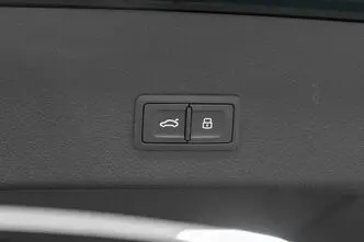 Audi e-tron, 300 kW, electric, automatic, four-wheel drive