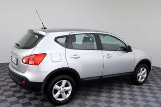 Nissan Qashqai, 2.0, 104 kW, bensiin, manuaal, nelikvedu