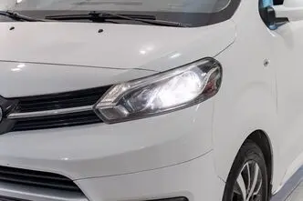 Toyota Proace, 2.0, 110 kW, diesel, manual, front-wheel drive