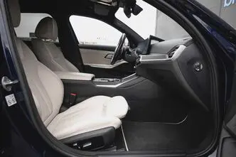 BMW 330, 3.0, 210 kW, hybrid, automatic, four-wheel drive