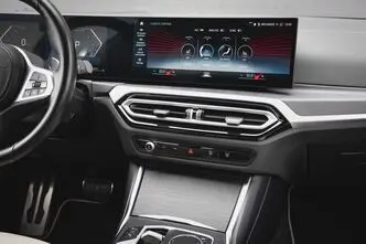 BMW 330, 3.0, 210 kW, hybrid, automatic, four-wheel drive