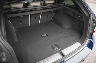 BMW 330, 3.0, 210 kW, hybrid, automatic, four-wheel drive