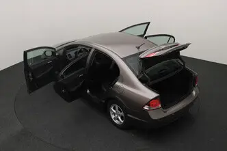 Honda Civic, 1.3, 70 kW, hybrid, automatic, front-wheel drive