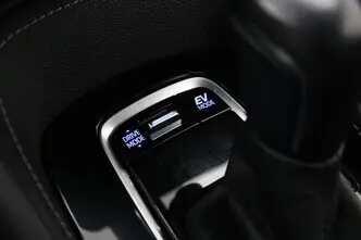 Toyota Corolla, 2.0, 112 kW, hübriid, automaat, esivedu