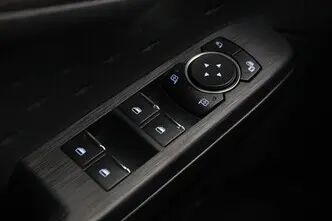 Ford Kuga, 2.5, 112 kW, гибрид, автомат, передний привод