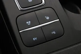 Ford Kuga, 2.5, 112 kW, гибрид, автомат, передний привод