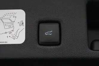 Ford Kuga, 2.5, 112 kW, гибрид, автомат, передний привод