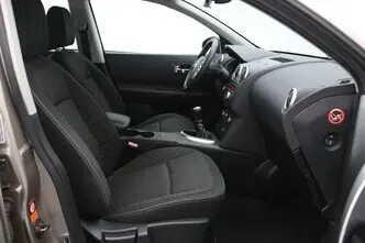 Nissan Qashqai, 2.0, 104 kW, bensiin, manuaal, esivedu