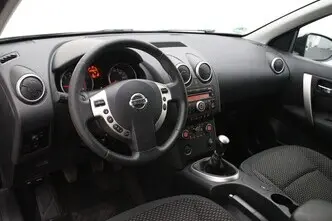 Nissan Qashqai, 2.0, 104 kW, bensiin, manuaal, esivedu
