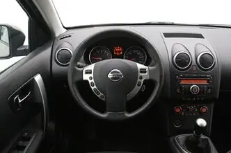 Nissan Qashqai, 2.0, 104 kW, bensiin, manuaal, esivedu