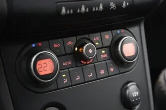 Nissan Qashqai, 2.0, 104 kW, bensiin, manuaal, esivedu