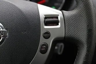 Nissan Qashqai, 2.0, 104 kW, bensiin, manuaal, esivedu