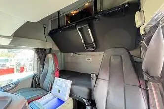 Volvo FH 540 6x2, 405 kW, дизель, автомат
