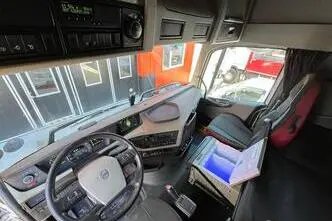Volvo FH 540 6x2, 405 kW, дизель, автомат