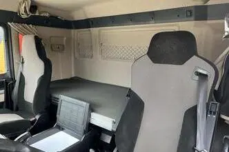 MAN TGX 35.640 8x4*4, 471 kW, дизель, автомат