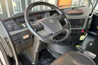 Volvo FH 16 750 6x4, 552 kW, diesel, automatic