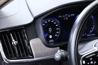 Volvo V90, 2.0, 186 kW, plug-in hybrid, automatic, four-wheel drive