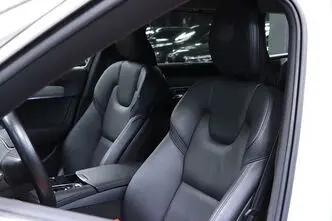 Volvo V90, 2.0, 186 kW, plug-in hybrid, automatic, four-wheel drive
