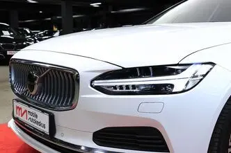 Volvo V90, 2.0, 186 kW, plug-in hybrid, automatic, four-wheel drive