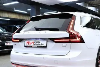 Volvo V90, 2.0, 186 kW, plug-in hybrid, automatic, four-wheel drive