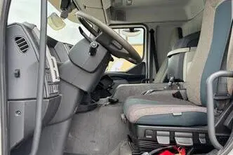 Volvo FE320 + AUTOMATIC + LIFT, 240 kW, diisel, automaat